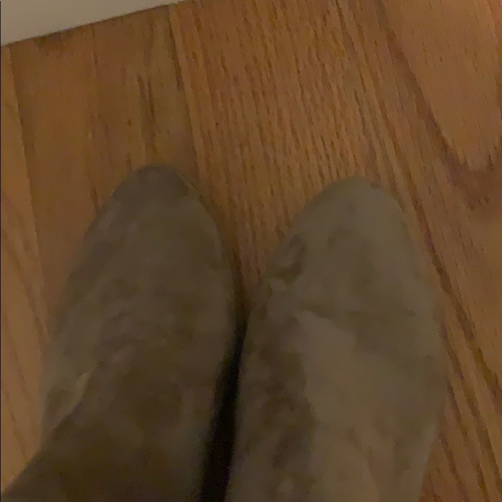 Tan suede booties - Picture 6 of 6